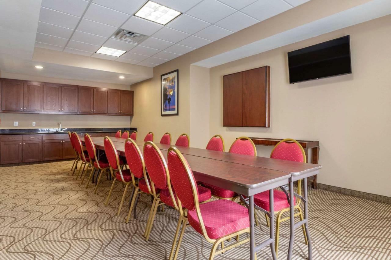 Comfort Inn & Suites Port Arthur-Port Neches Екстер'єр фото